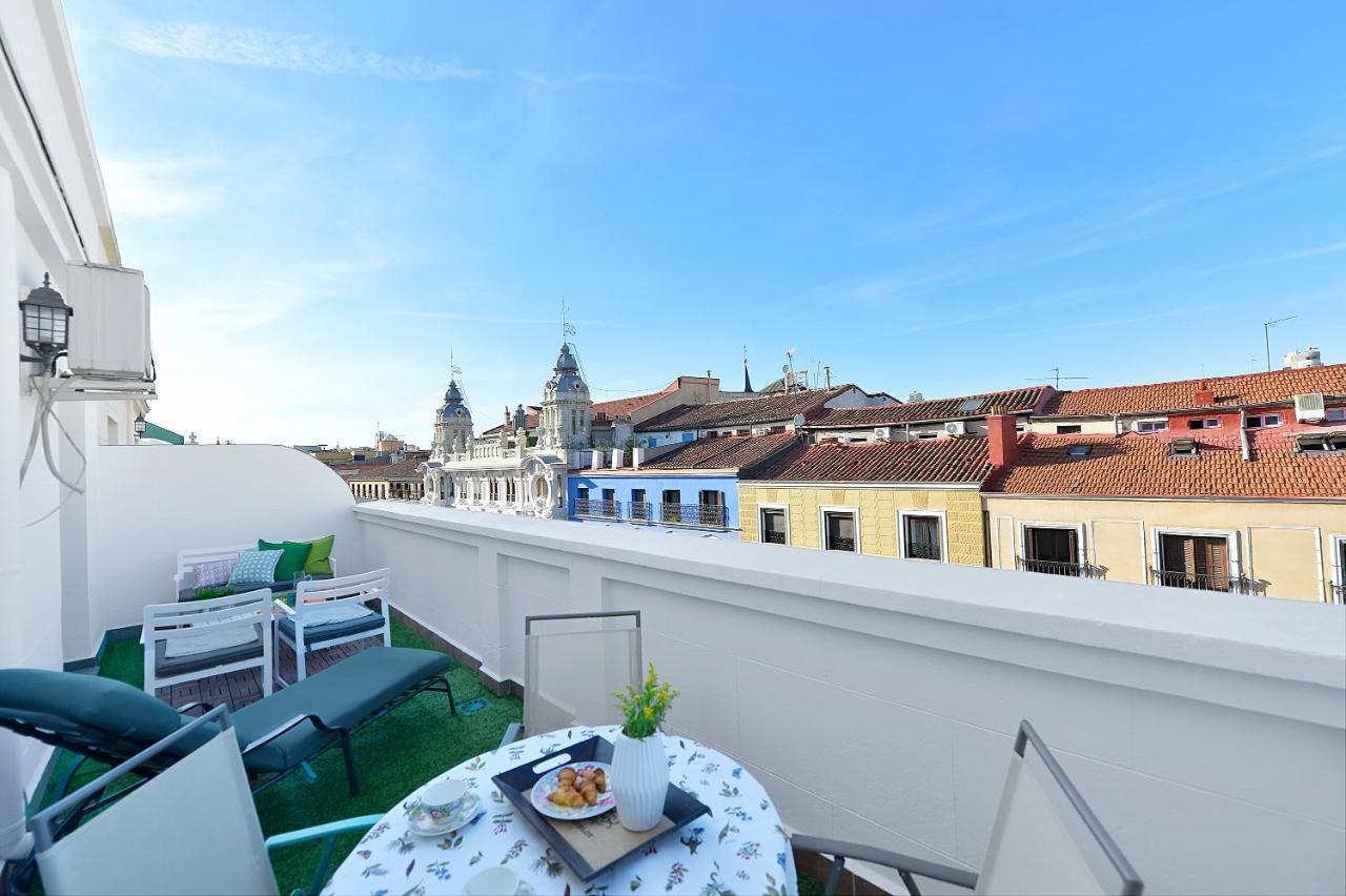 Homeabout Puerta Del Sol Premium Madrid Bagian luar foto