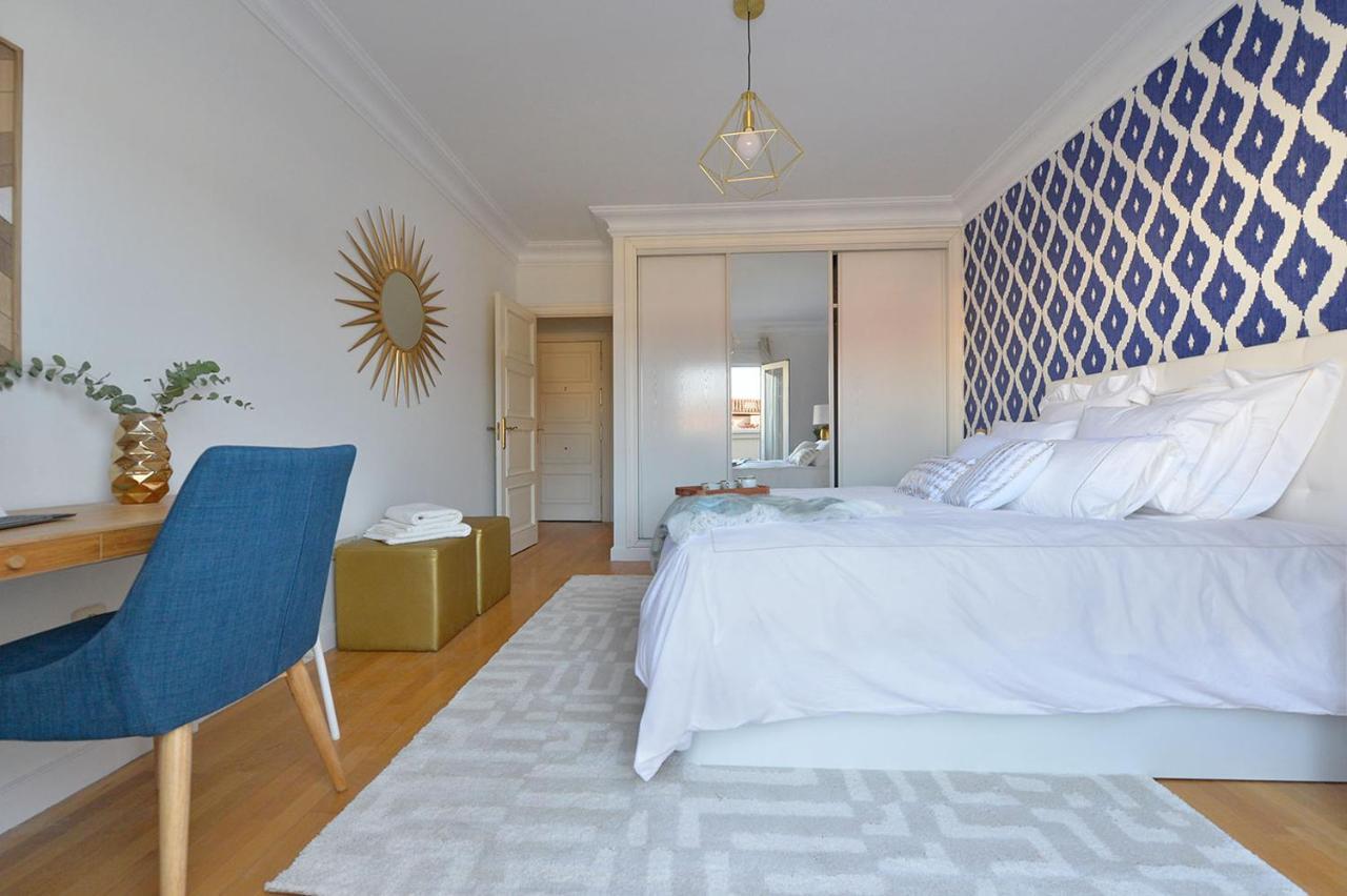 Homeabout Puerta Del Sol Premium Madrid Bagian luar foto